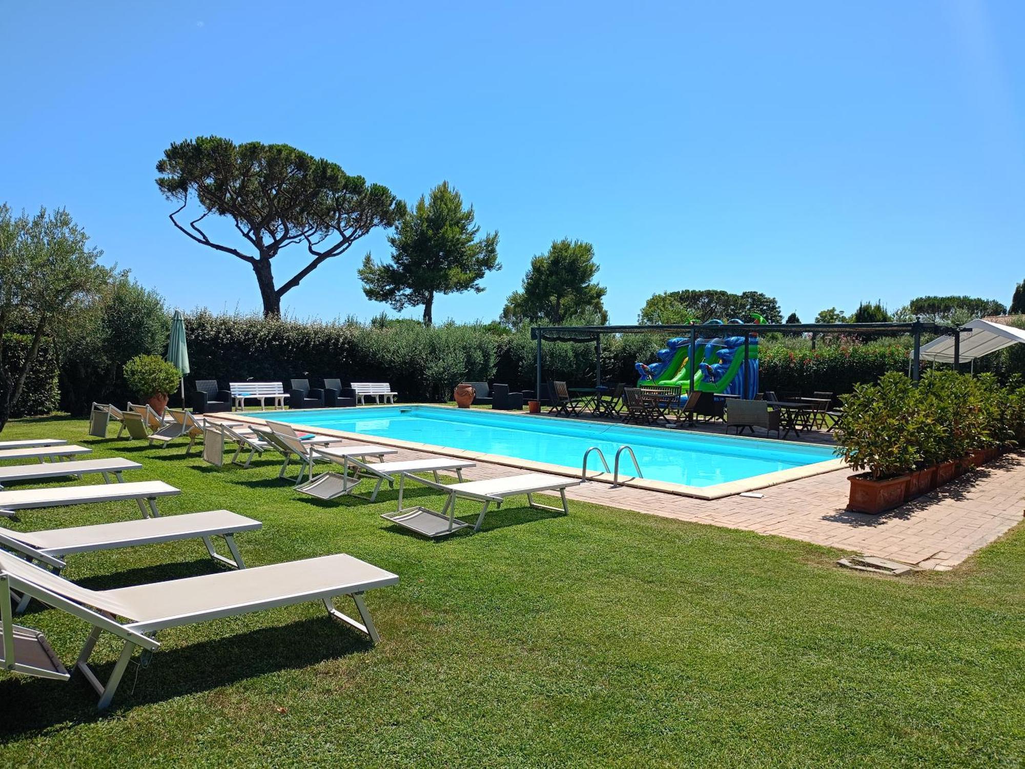 Casale Di Tormaggiore Villa And Country Suites Pomezia Exterior foto
