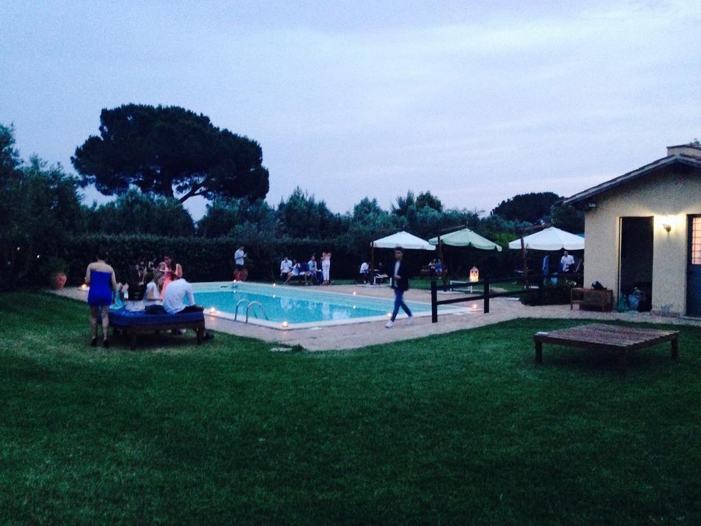 Casale Di Tormaggiore Villa And Country Suites Pomezia Exterior foto