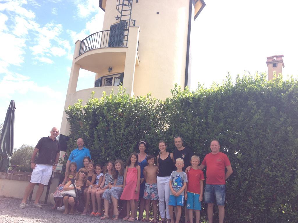 Casale Di Tormaggiore Villa And Country Suites Pomezia Exterior foto
