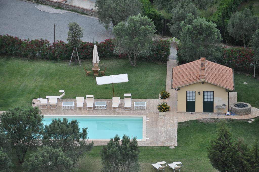 Casale Di Tormaggiore Villa And Country Suites Pomezia Exterior foto