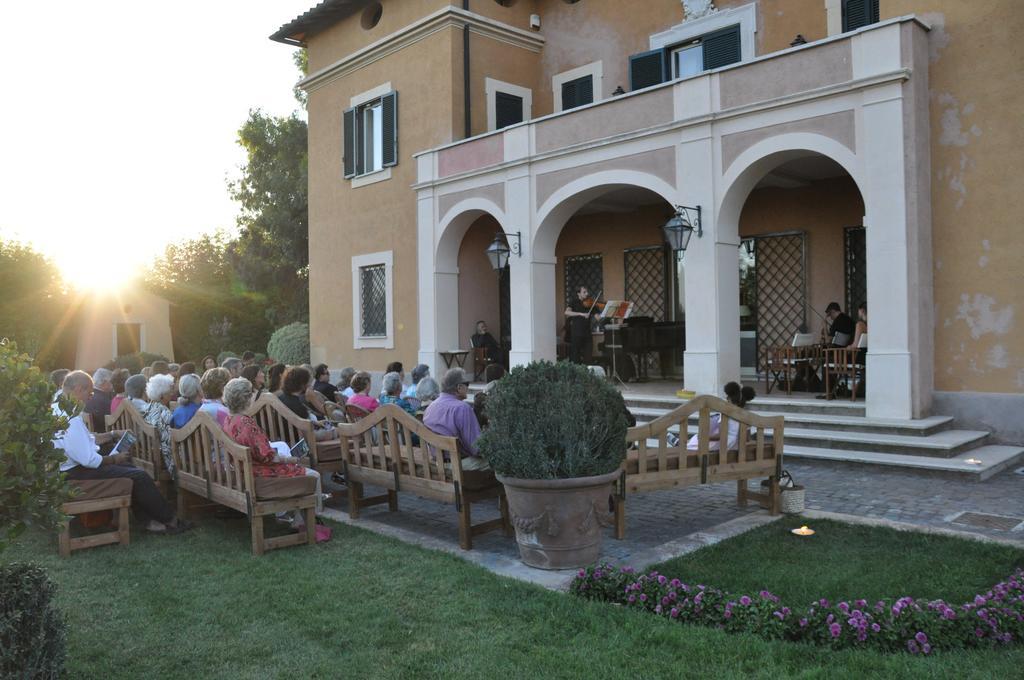 Casale Di Tormaggiore Villa And Country Suites Pomezia Exterior foto